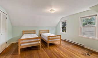 14 Linden Ter, Burlington, VT 05401