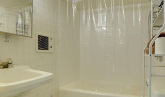 909 A Ave, Armstrong, IA 50514