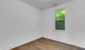 84-86 Dewey St, Bridgeport, CT 06605