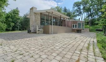341 Corrie Rd, Ann Arbor, MI 48105
