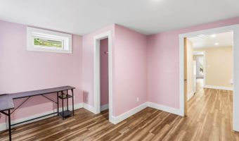 75 Marsh Rd, Belfast, ME 04915