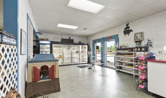 10 N Main St, Arab, AL 35016