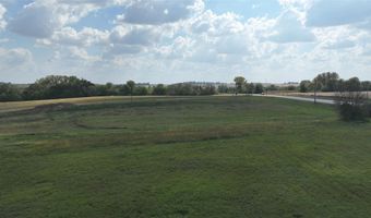 2701 Southbridge Dr, Adel, IA 50003