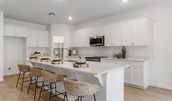 1819 Pacific Rd S, Madera, CA 93636