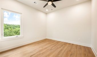 19 Lothian Ln, Bella Vista, AR 72715