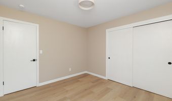 5445 E 72nd Pl, Indianapolis, IN 46250
