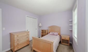 61 Grapevine Rd, Bedford, NH 03110