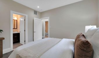 16 17TH St NE 312, Washington, DC 20002