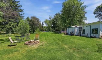 338 N Main St, Amherst, WI 54406