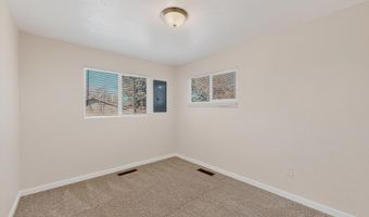 1305 Saint St NE, Albuquerque, NM 87112