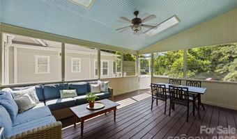 2424 Kingsbury Dr, Charlotte, NC 28205