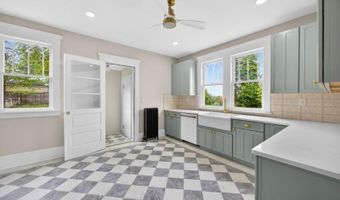25 Prospect Ave, Andover, NJ 07821