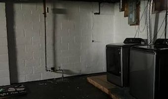 640 Springbrook Ave, Adrian, MI 49221