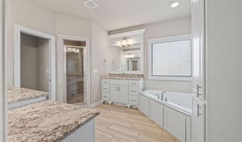 702 SE Eaton St, Bentonville, AR 72712