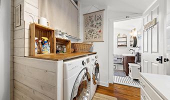210 N BEACH Ave, Beach Haven, NJ 08008