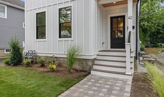 42 Forest St #42, Arlington, MA 02476