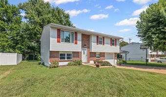 811 Brookdale Dr, Arnold, MO 63010