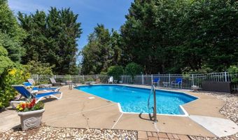 1 SALINA Ct, Hockessin, DE 19707