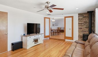 7313 Pickard Ave NE, Albuquerque, NM 87110