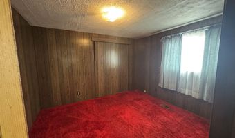35 Conroy St, Diamondville, WY 83116