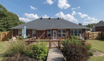 206 Tunbridge Dr, Bentonville, AR 72712