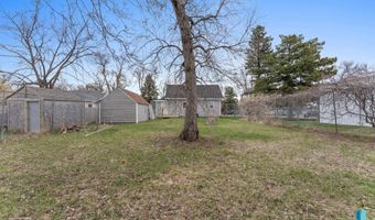 307 W Oak St, Beresford, SD 57004