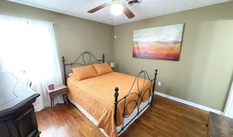 1409 N Houston St, Athens, AL 35611