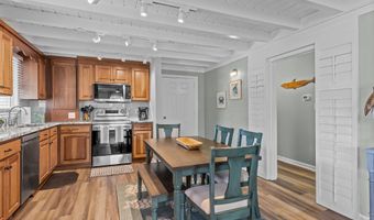 125 Pelican Dr, Atlantic Beach, NC 28512