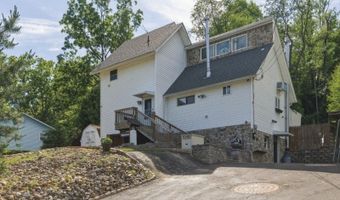 51 Zinnia Dr, Alloway, NJ 07418