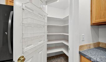 16720 Columbia Ave, Caldwell, ID 83607