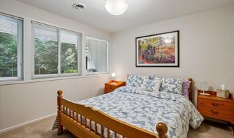 8308 LILLY STONE Dr, Bethesda, MD 20817