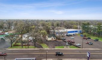 721 E River Rd, Anoka, MN 55303