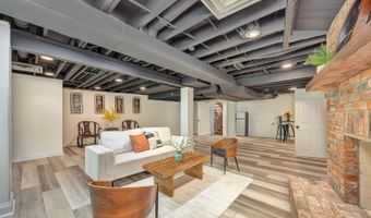 7708 Creekwood Ln, Amberley, OH 45237