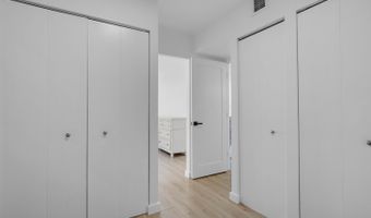3701 N Country Club Dr 404, Aventura, FL 33180