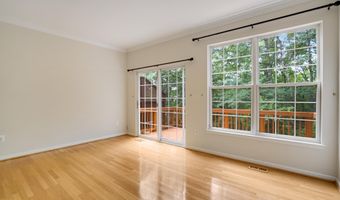 6490 TAYACK Pl, Alexandria, VA 22312