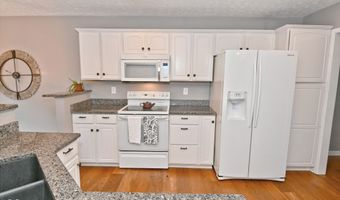 6411 Granny Smith Ln, Avon, IN 46123