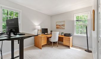 28 Old Harvard Rd, Boxborough, MA 01719