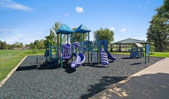 1043 Lilac Ct, Broomfield, CO 80020