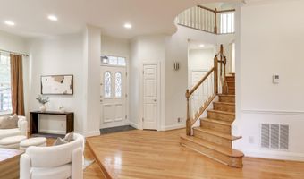 7806 FOX GATE Ct, Bethesda, MD 20817