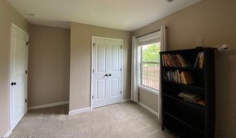 121 Redwood Dr, Bardstown, KY 40004