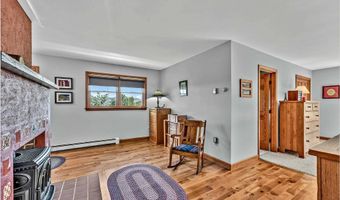 11 Loft Cir, Campton, NH 03223