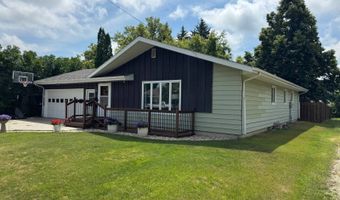 322 5th St E, Bottineau, ND 58318