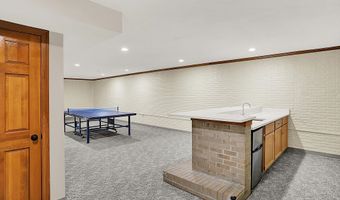 369 Rodeo Dr, Indianapolis, IN 46217