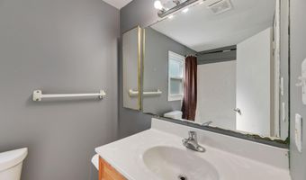 109 E REED Ave 1/2, Alexandria, VA 22305