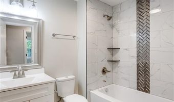 138 Springhill Dr, Bardstown, KY 40008