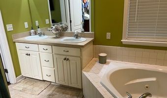 1002 Willis St, Bainbridge, GA 39819