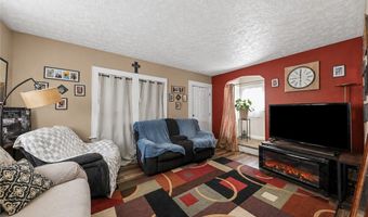 912 Hunt St, Akron, OH 44306