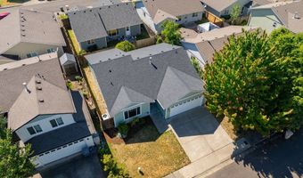 746 NW DESERT PINE St, Albany, OR 97321