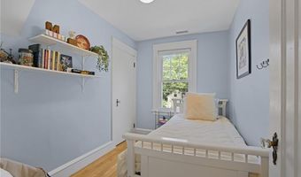 56 Somerset St, East Greenwich, RI 02818