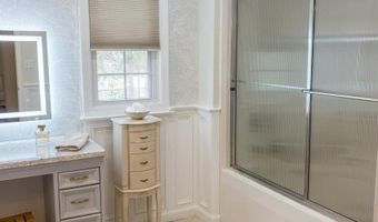 211 Winding Knoll Rd, Altoona, PA 16601